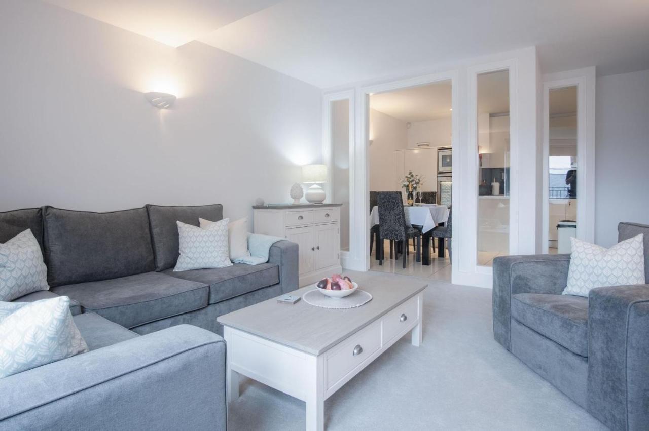 Minarvon - 2 Bedroom Apartment - Saundersfoot Eksteriør billede